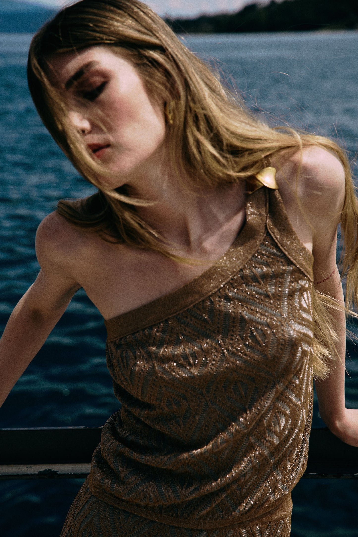 TOP IN MAGLIA MANGO